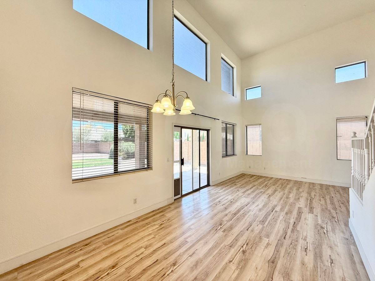 1961 E Derringer Way - Photo 7 of 30