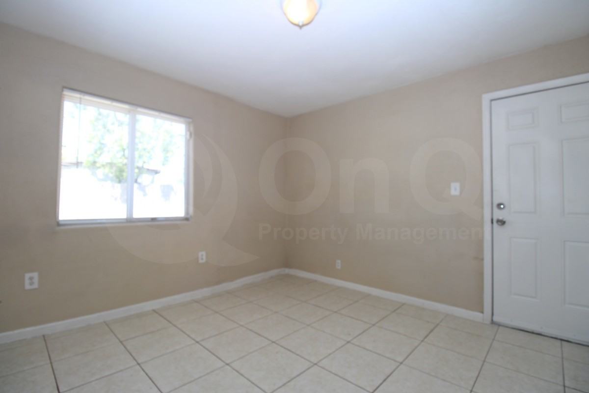 3206 W Cypress St - Photo 5 of 18