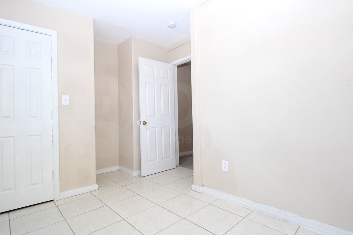 3206 W Cypress St - Photo 7 of 18