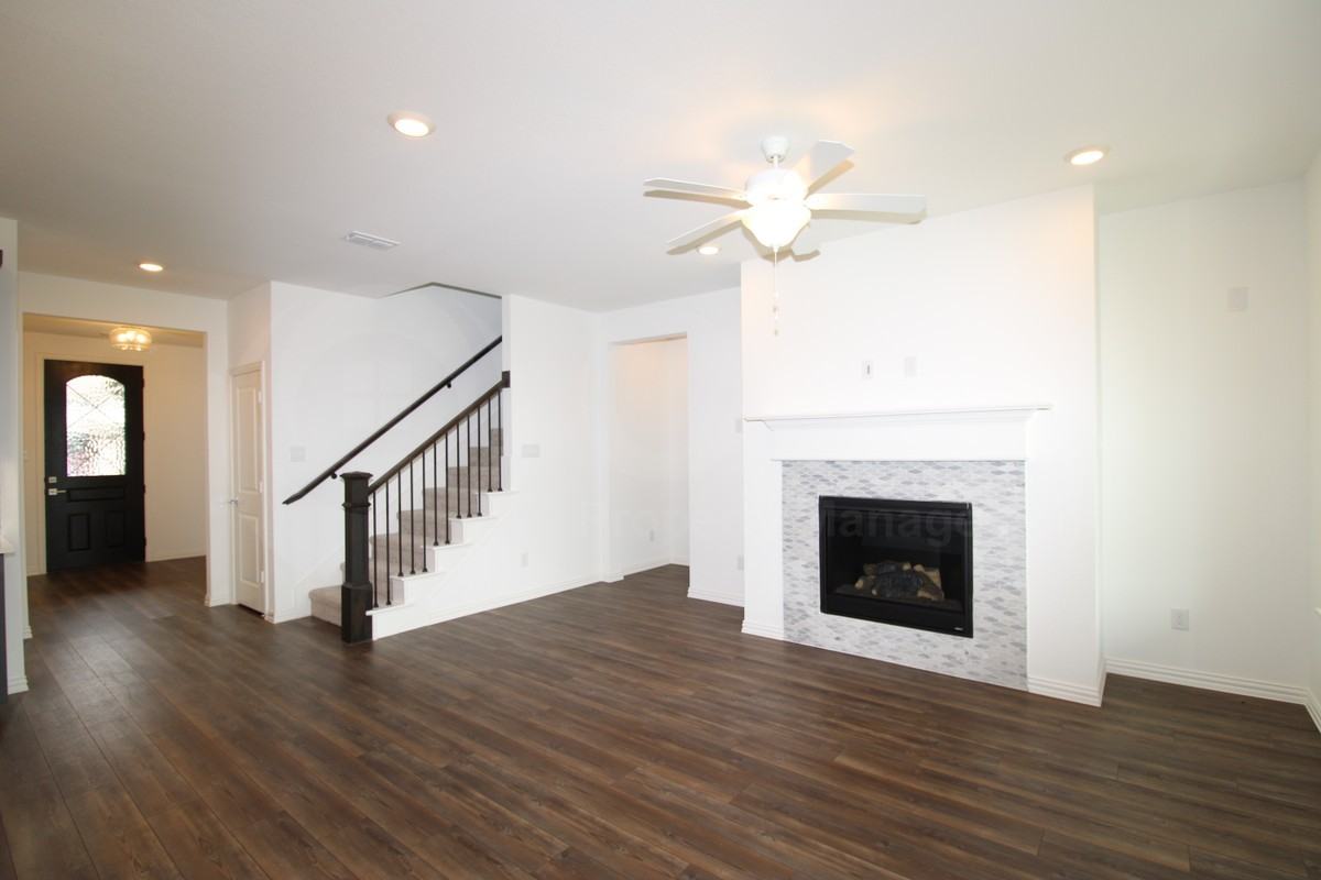 2603 Swallowtail St - Photo 7 of 26