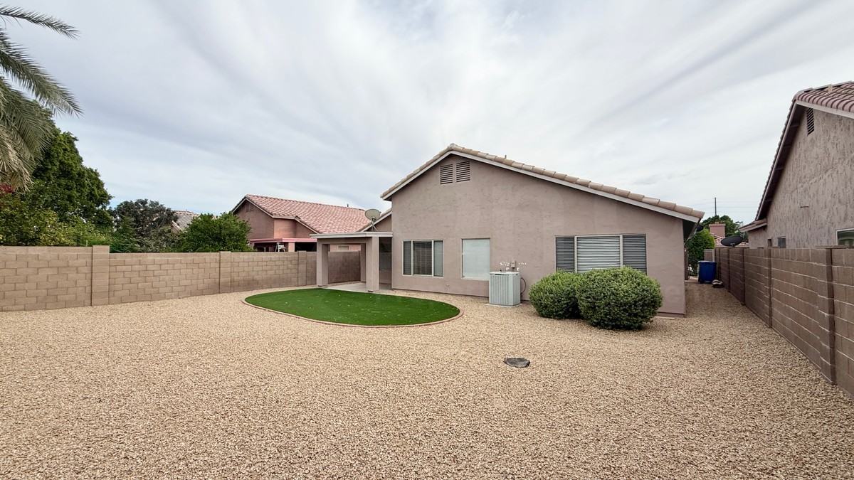4616 E Verbena Dr - Photo 3 of 22