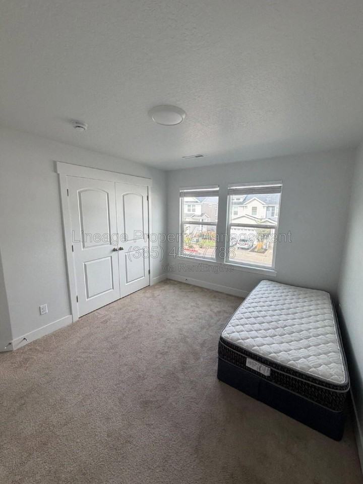 3777 W Big Horn Dr - Photo 2 of 10