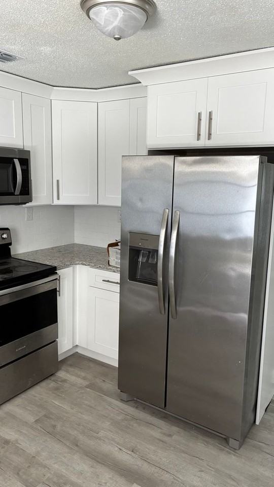 438 2nd St - Photo 3 of 11