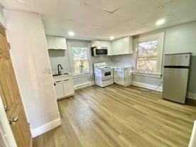 1009 4th St #4 - Photo 1 of 1