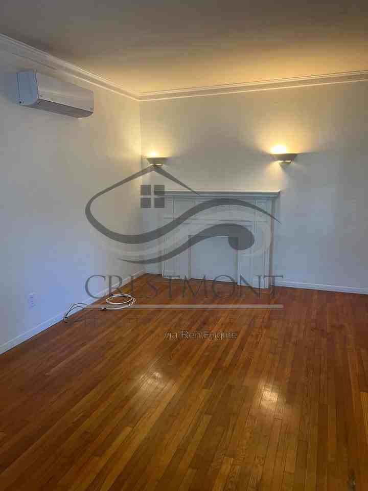 740 D Ave - Photo 3 of 20