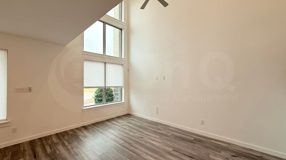 1711 Dalhart Rd - Photo 5 of 15