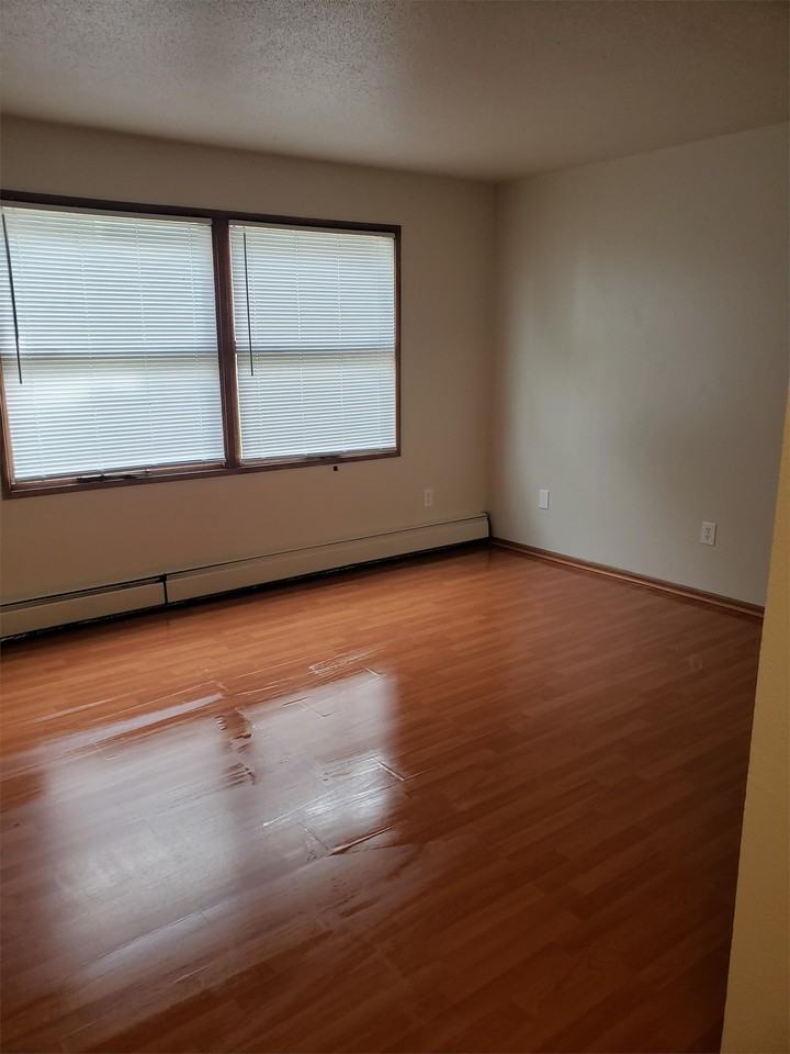 1313 1st Ave #1 - Photo 5 of 10