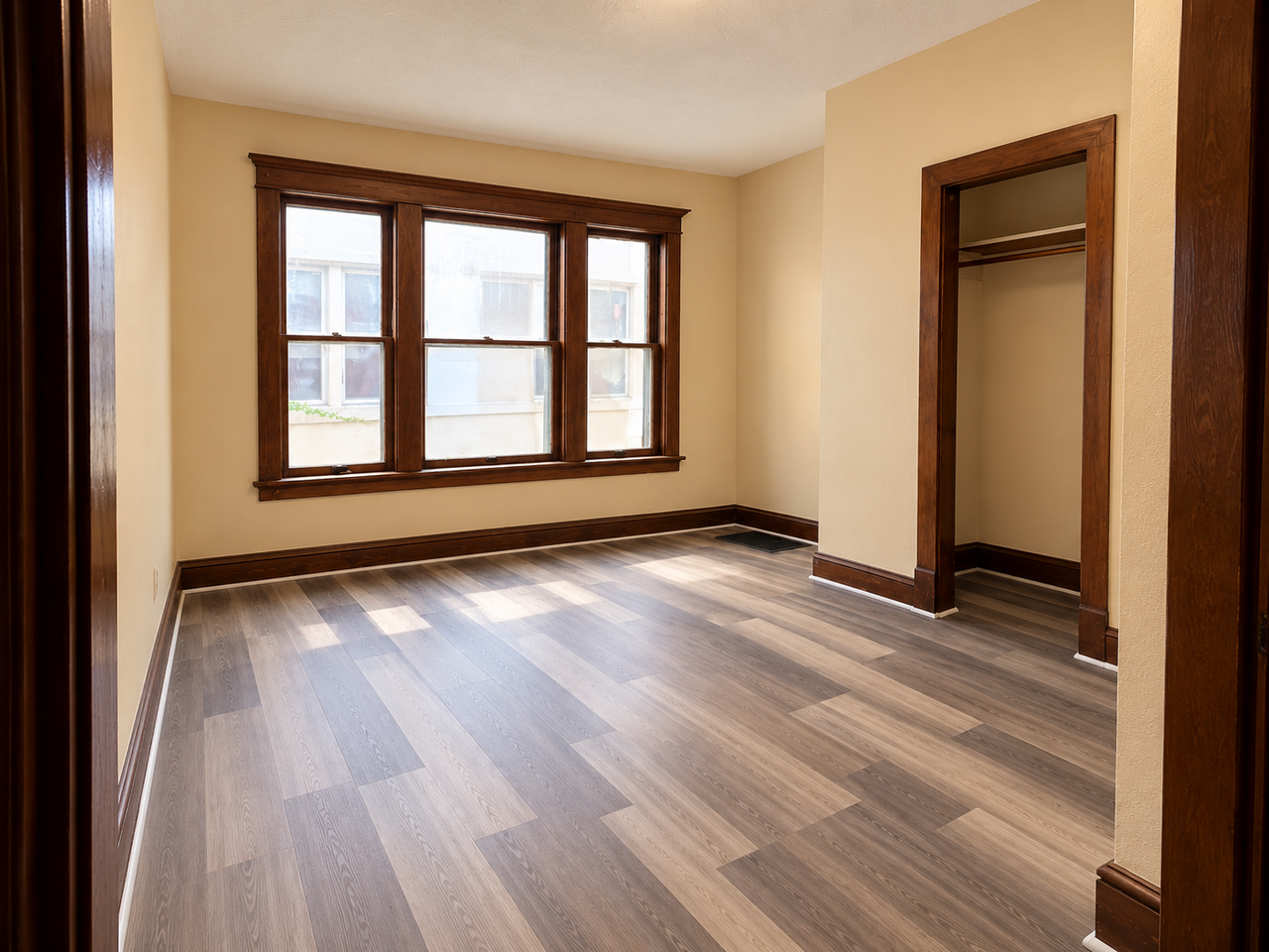 624 W 3rd St #A - Photo 3 of 11