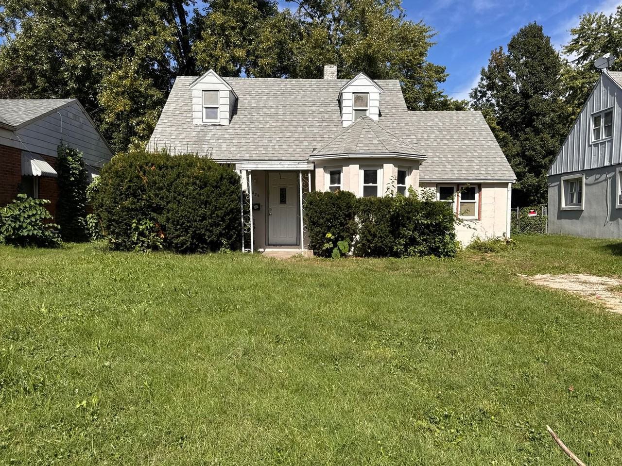 328 E Kellar Ln