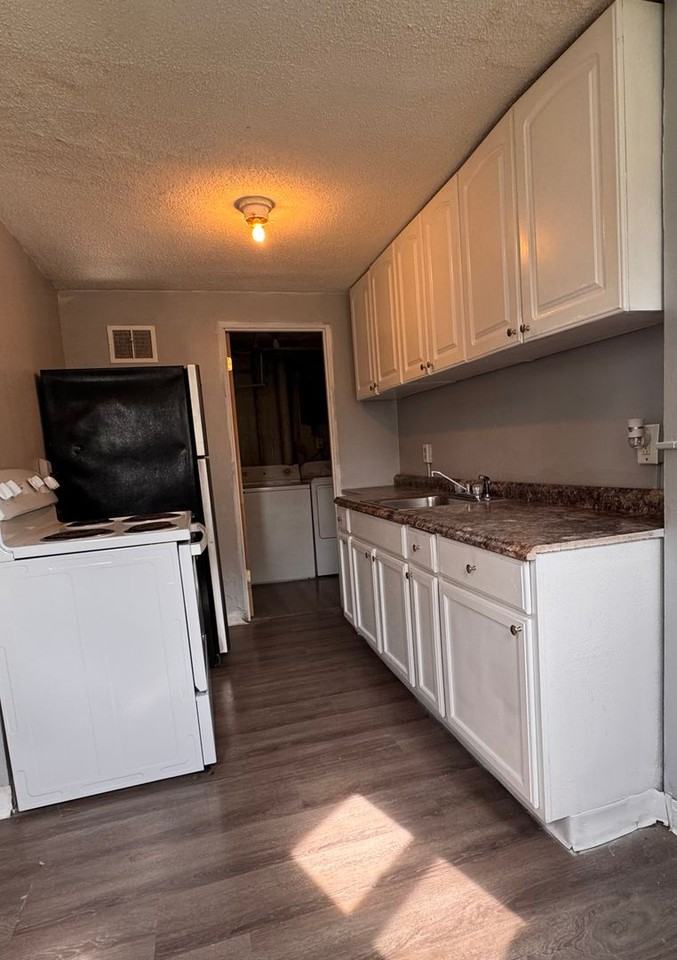 328 E Kellar Ln - Photo 3 of 6