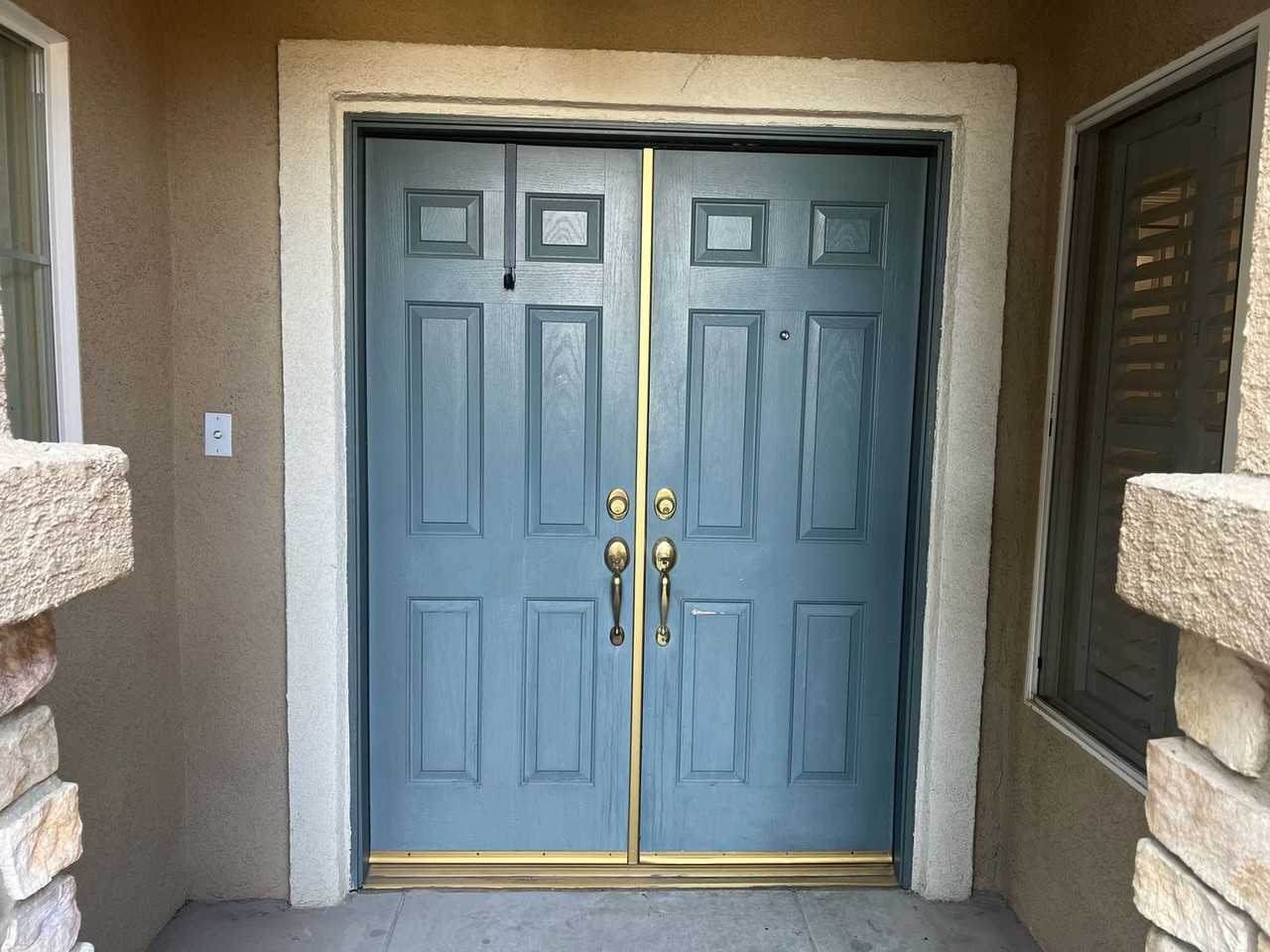 11614 Indian Hawthorne St - Photo 2 of 17