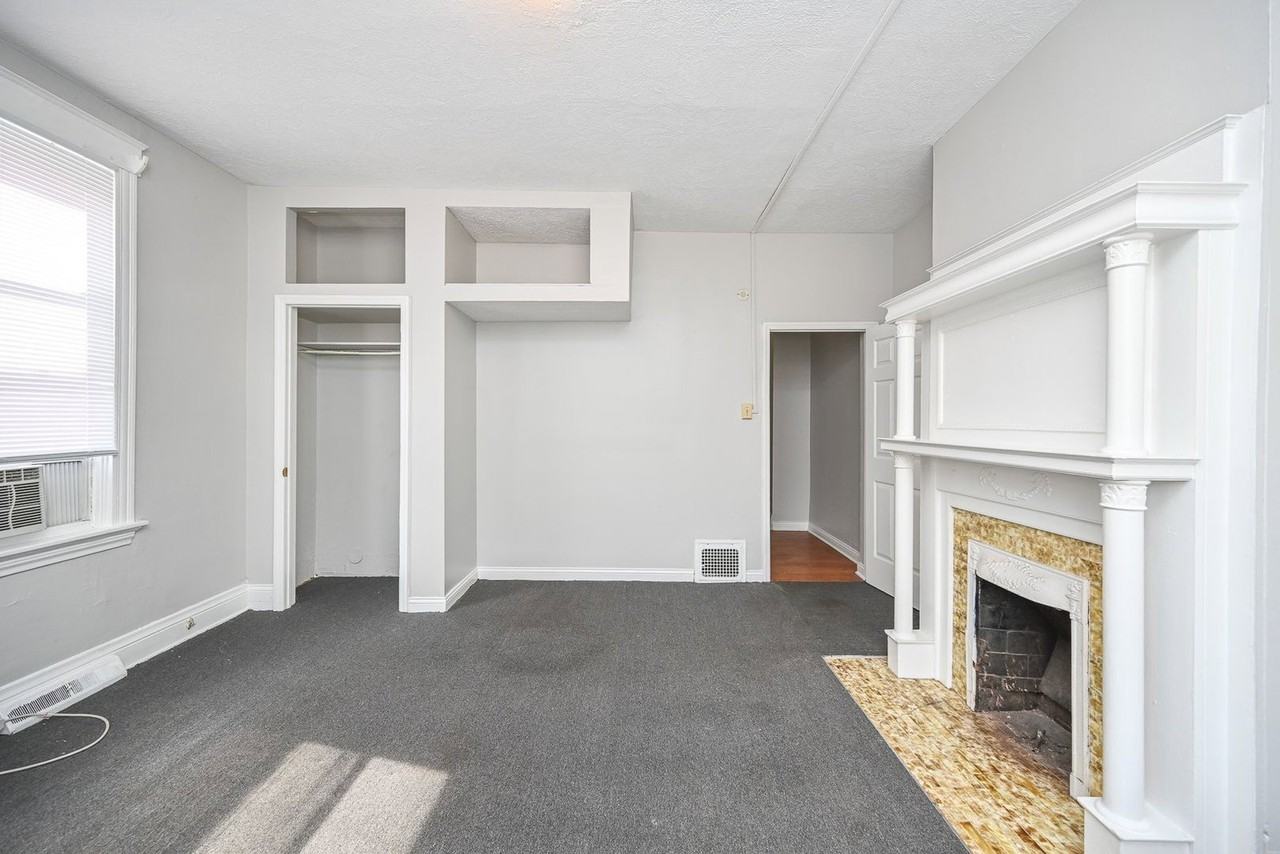 619 Straight St - Photo 6 of 17