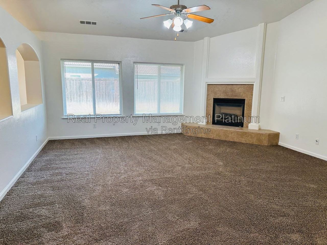 3571 Manresa Dr - Photo 3 of 27