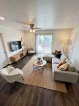 402 N. Ardmore Avenue - Photo 1 of 1