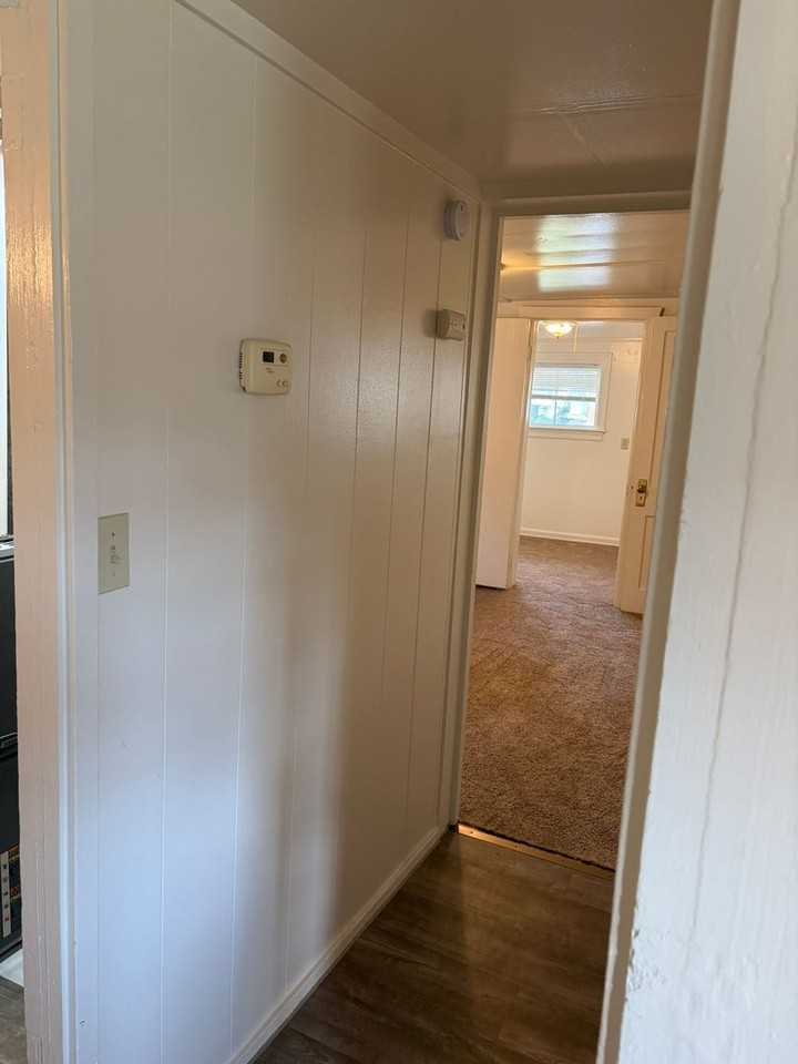 208 S Lebanon St - Photo 7 of 13