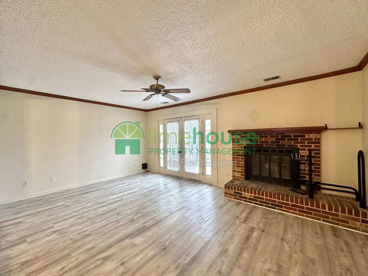 5229 Westhaven Cres #1 - Photo 2 of 19