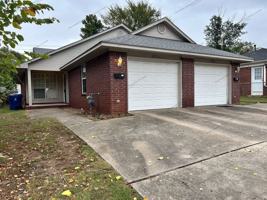 featured image of 2711 Dodson Ave #A
