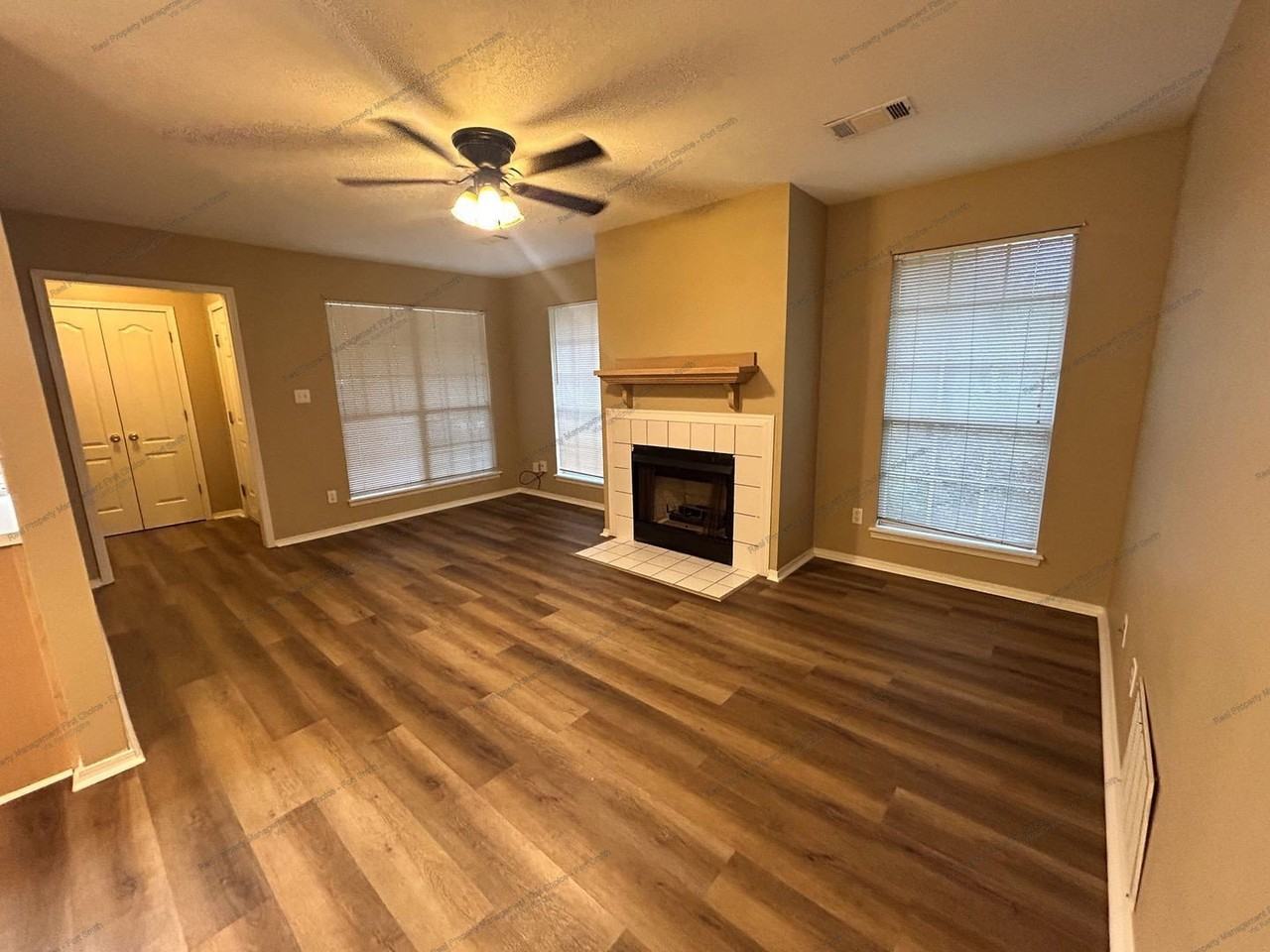 2711 Dodson Ave #A - Photo 5 of 24