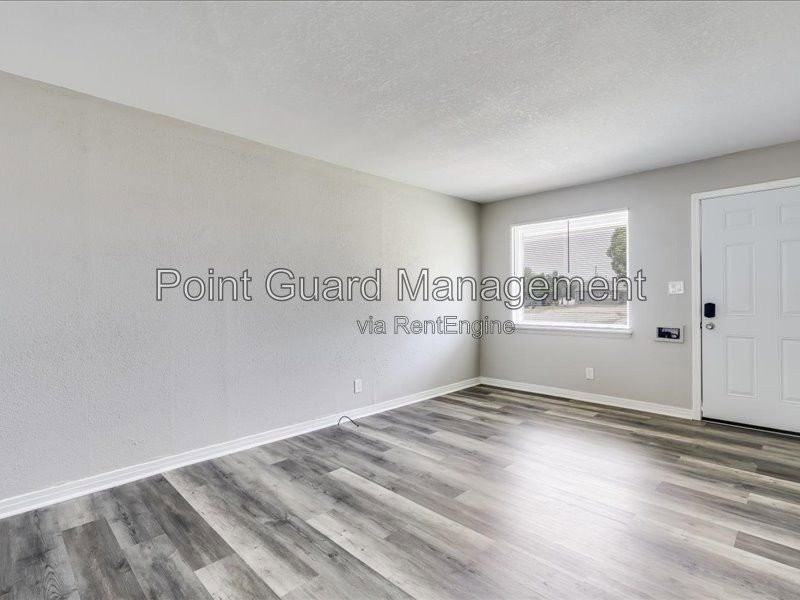 627 S Hunter St - Photo 3 of 19