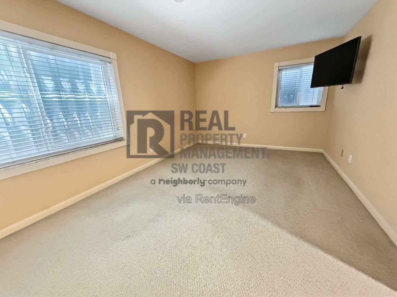 1409 Se 46th Ln #105 - Photo 2 of 20