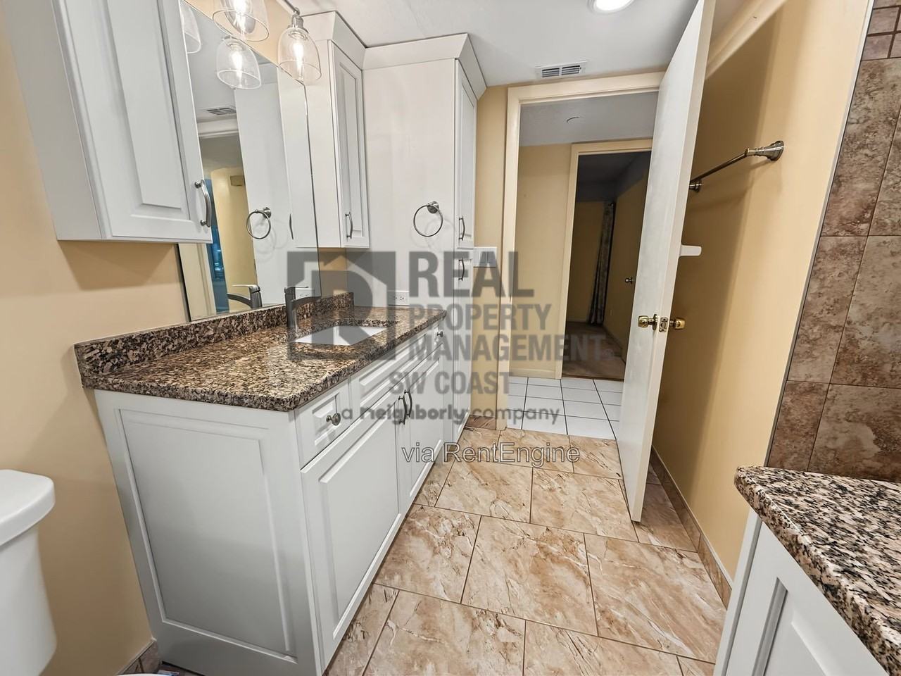 1409 Se 46th Ln #105 - Photo 5 of 20