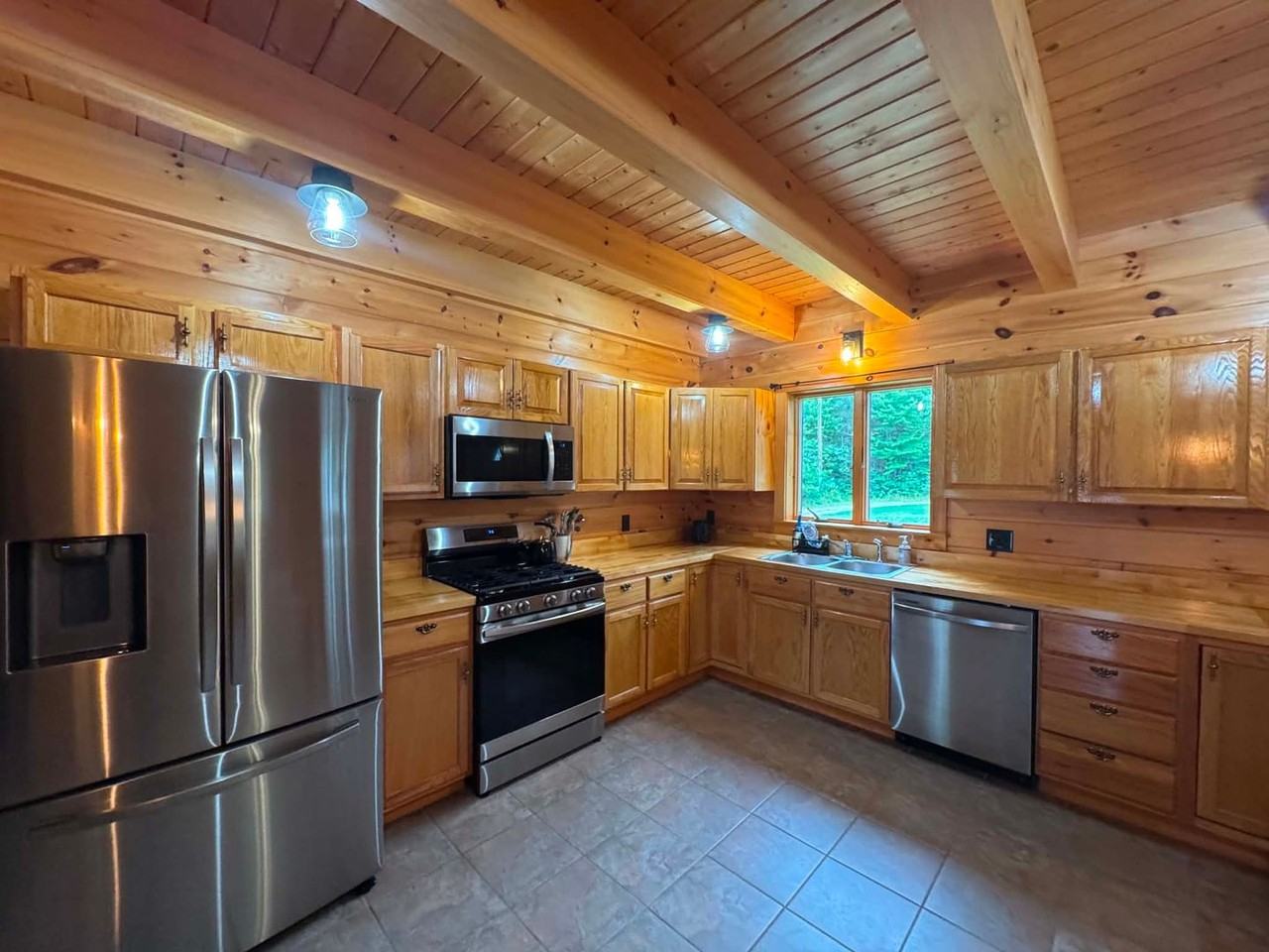 105 Rock Creek Dr - Photo 2 of 22