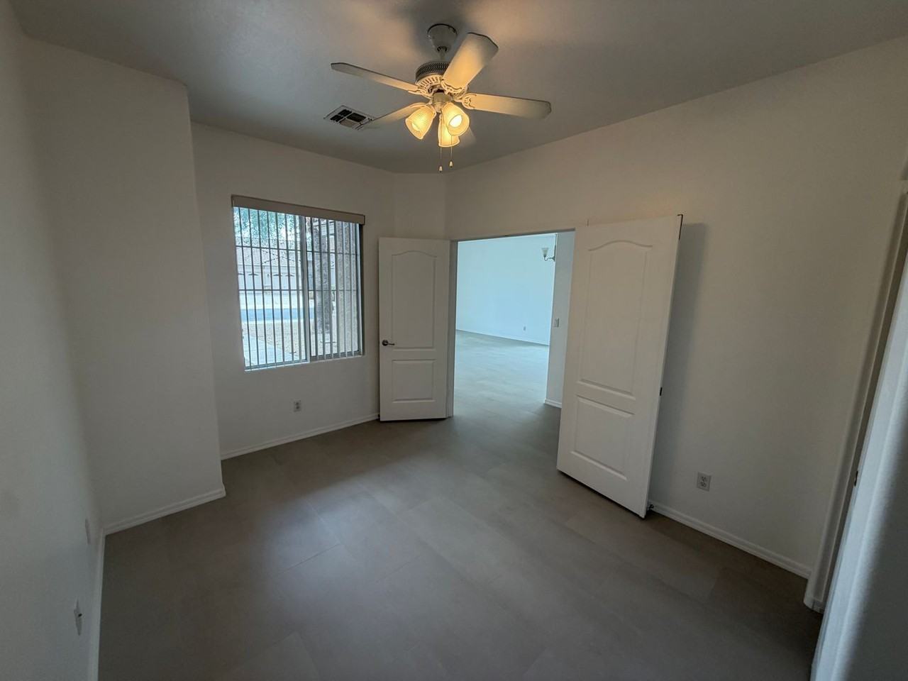 7630 W State Ave - Photo 5 of 20