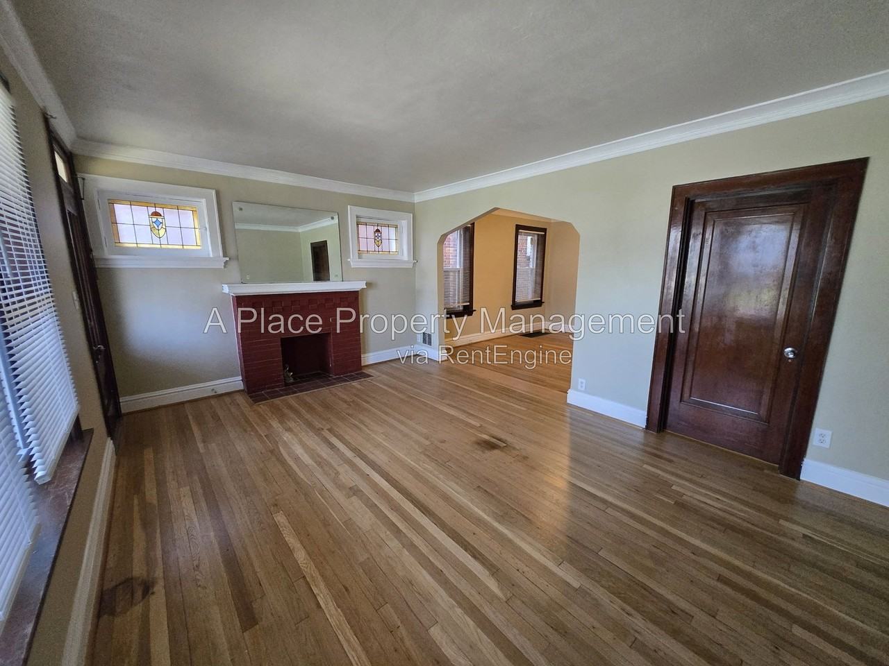 5322 Itaska St - Photo 3 of 11