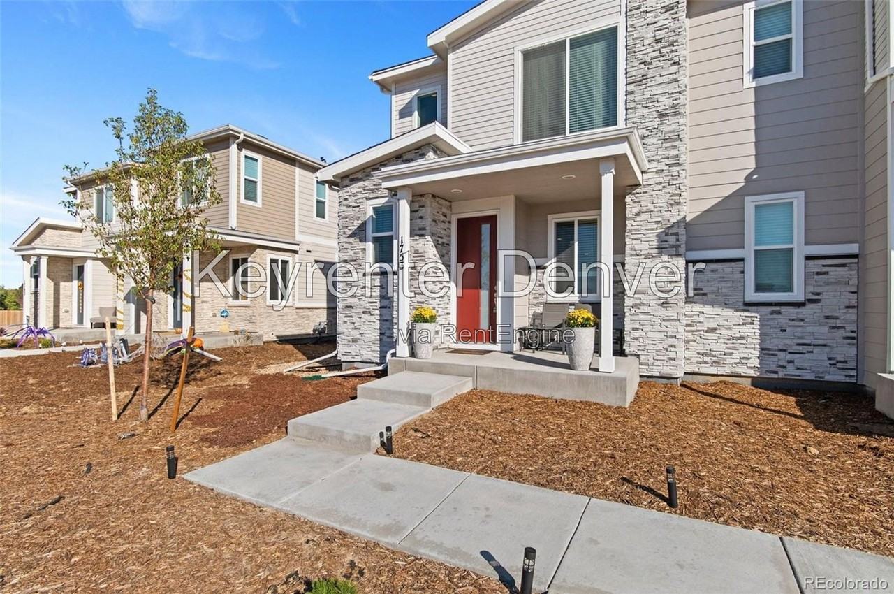1753 S Andes Cir - Photo 3 of 25