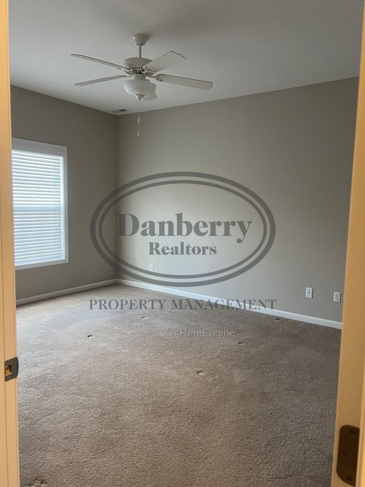 1437 River Park Ln - Photo 4 of 18