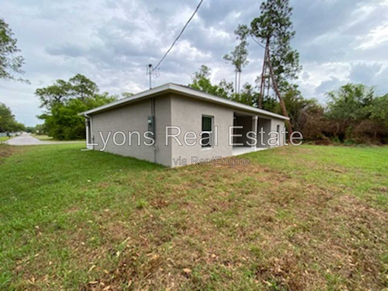 20399 Wilkie Ave - Photo 4 of 50