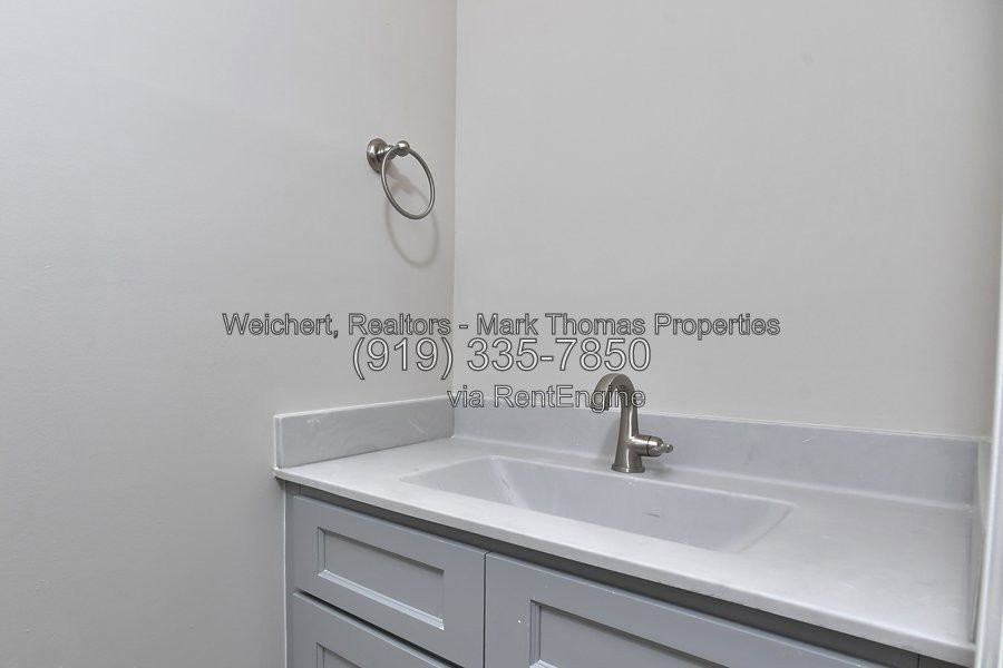 1503 Juniper St #B - Photo 6 of 27