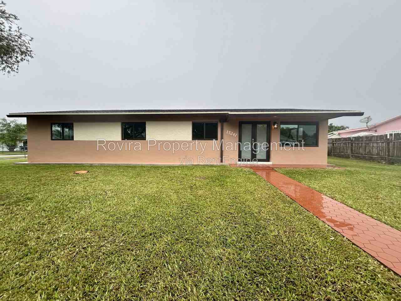 15241 Sw 307th Rd - Photo 3 of 32