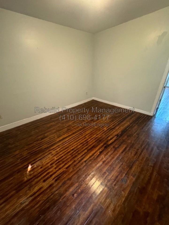 2135 Jefferson St - Photo 5 of 17