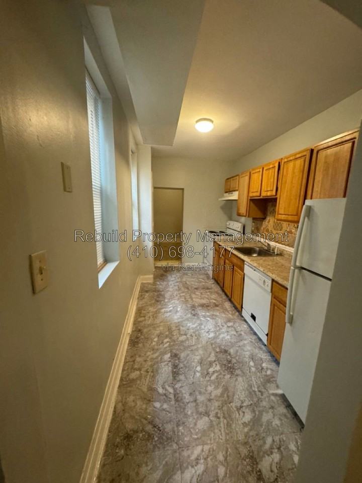 2135 Jefferson St - Photo 6 of 17