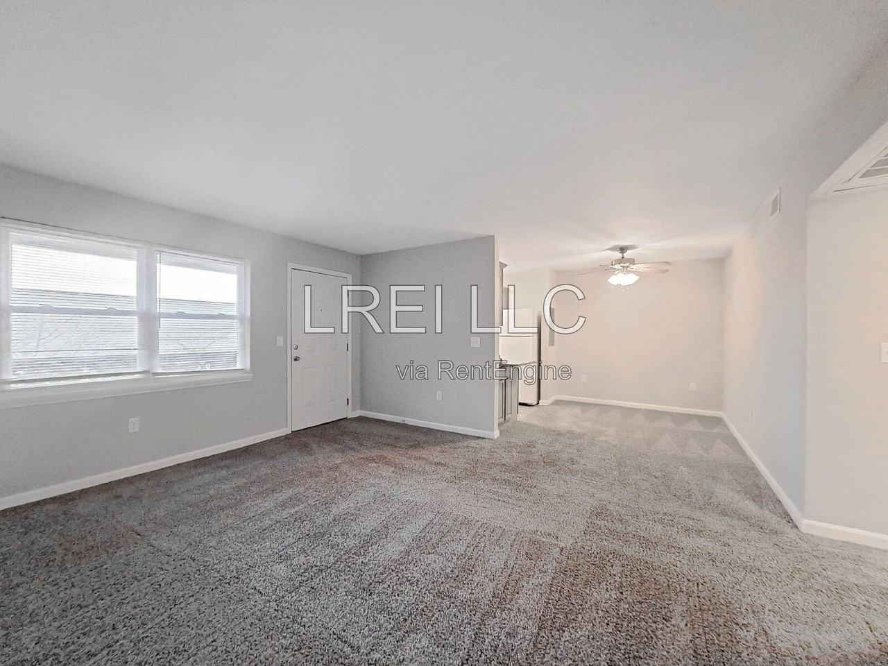 2101 Cardinal Woods Dr #214 - Photo 4 of 15