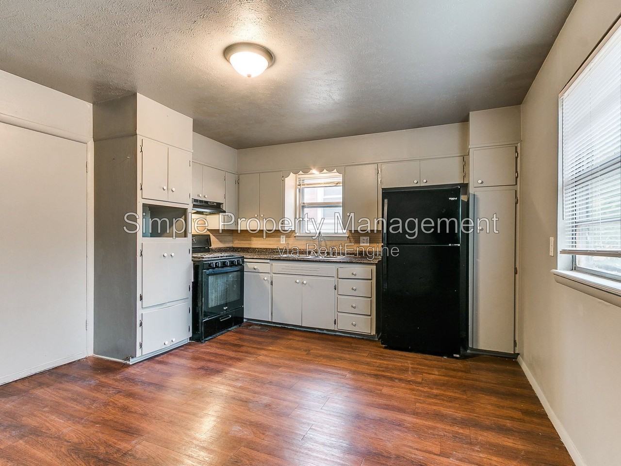 601 Nw 96th St - Photo 6 of 21