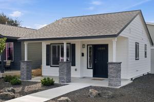 featured image of 407 Sw 11th St
