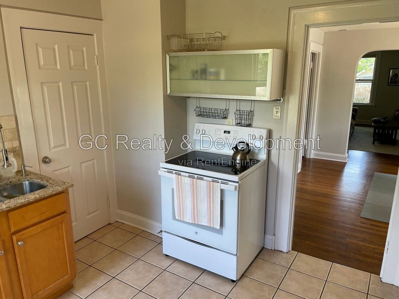 656 Chestnut St #2 - Photo 6 of 20