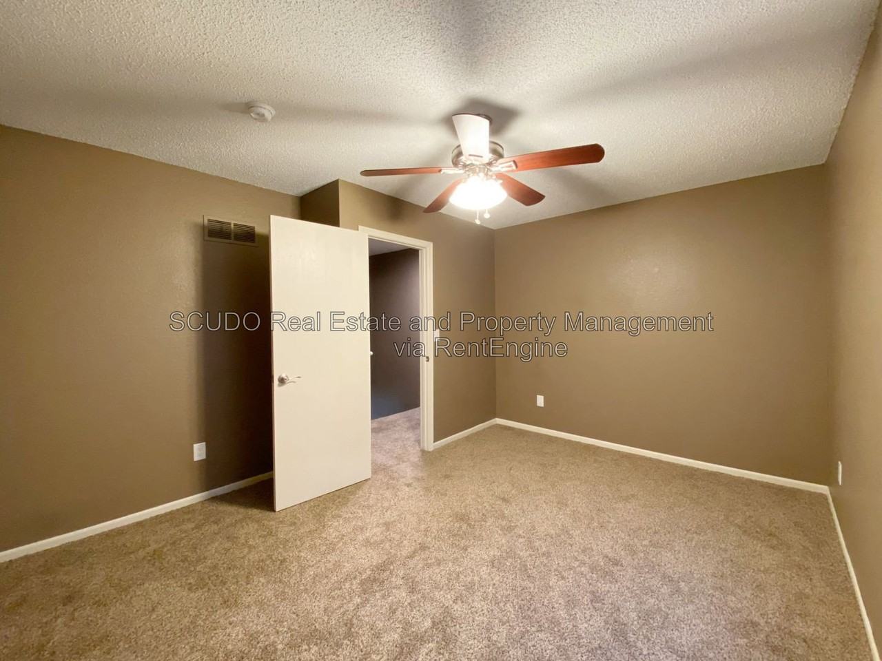 510 Ne Malibu Dr - Photo 7 of 15