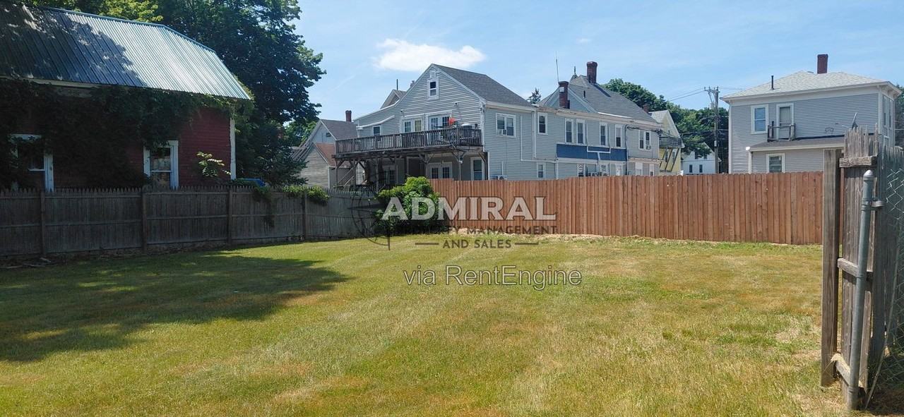21 Knight St #2