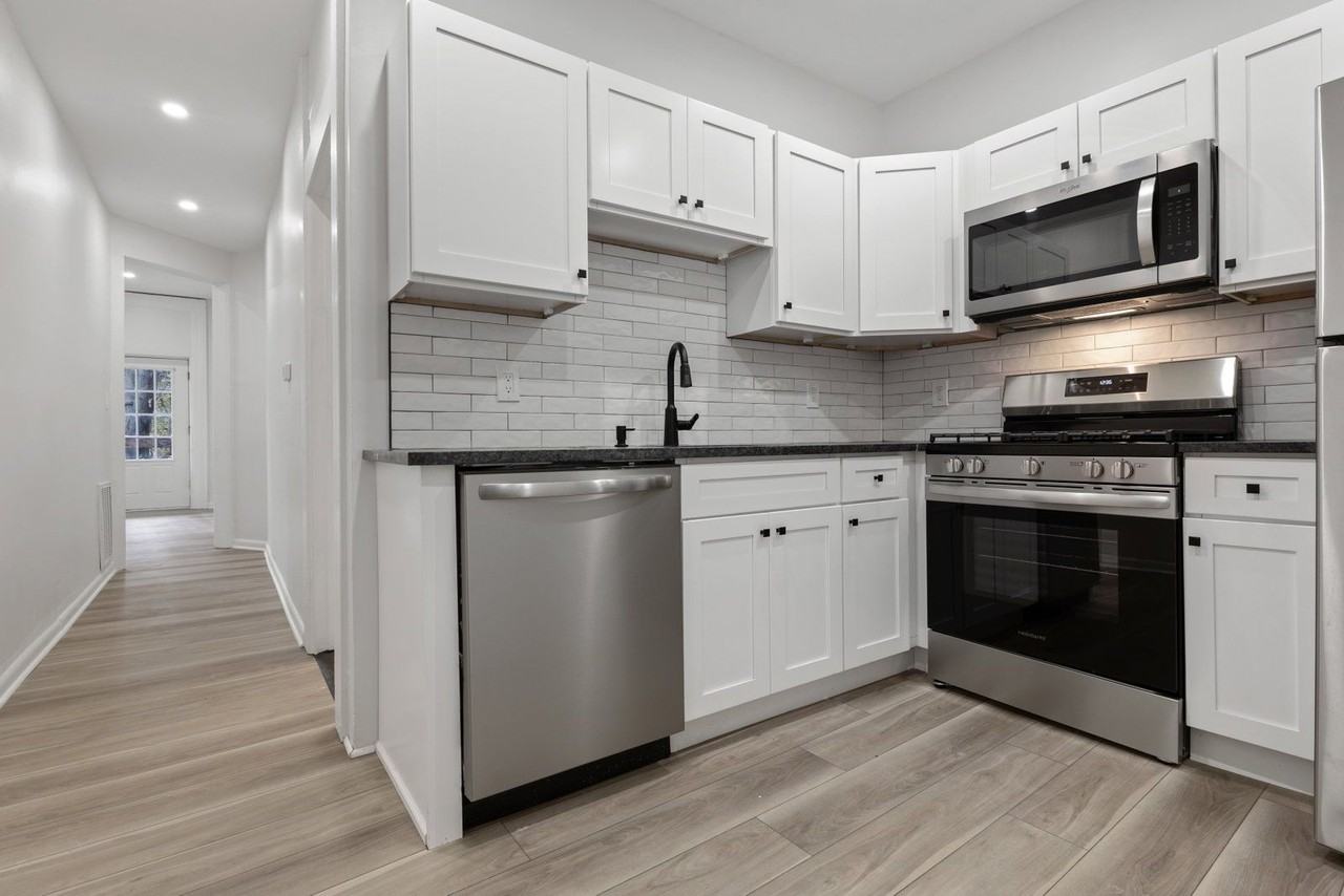 441 State St #4F