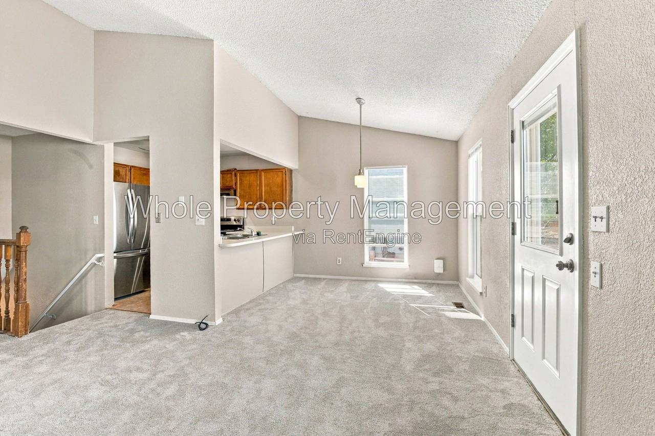 10240 Routt St - Photo 3 of 28