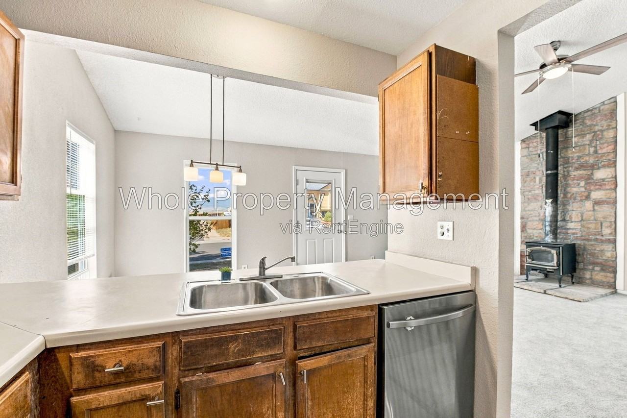 10240 Routt St - Photo 6 of 28