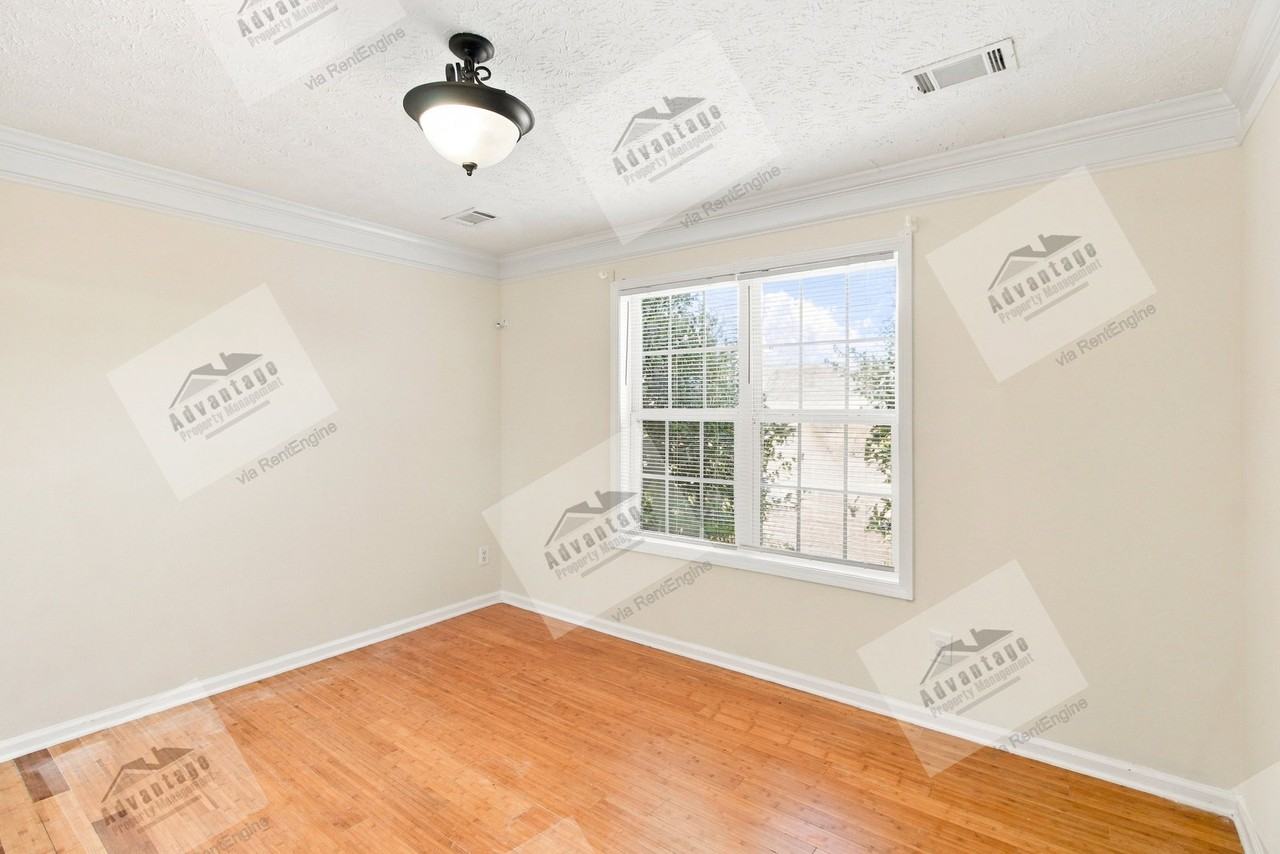 1609 Ravens Run - Photo 5 of 18
