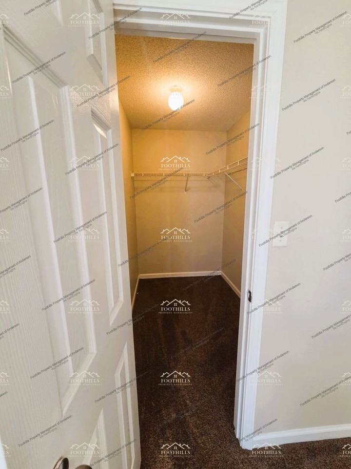 113 Charlestowne Way #D - Photo 7 of 8