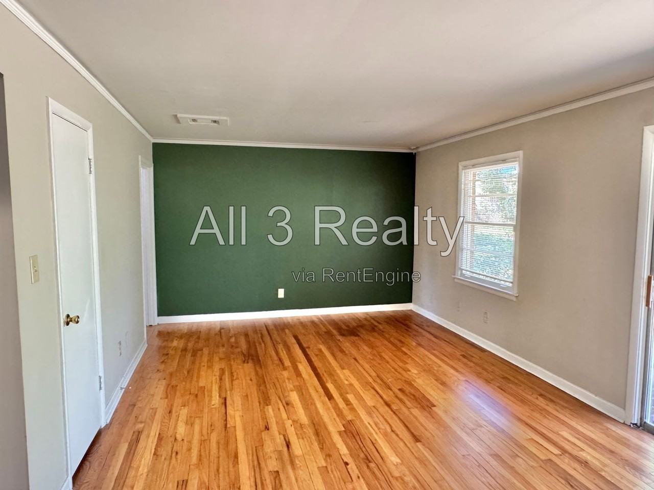 939 Green Ridge Ct - Photo 5 of 22