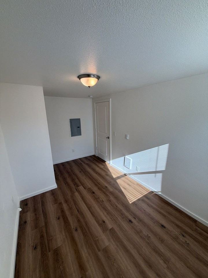 1362 Liberty St Ne #2 - Photo 6 of 9