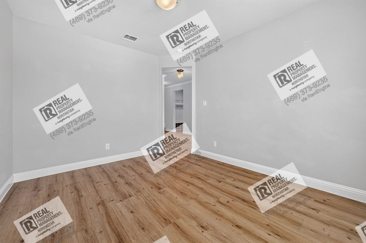 804 Newberry Ln - Photo 6 of 40