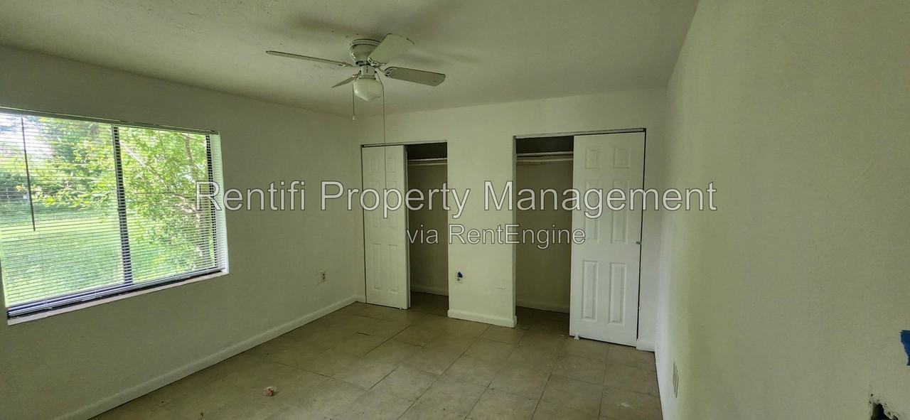 1427 Lura Ave - Photo 4 of 10